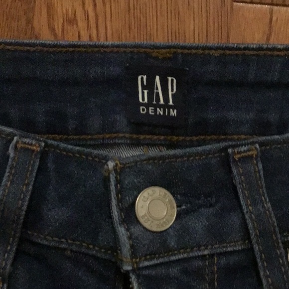 GAP curvy super skinny distressed jeans - Picture 2 of 3